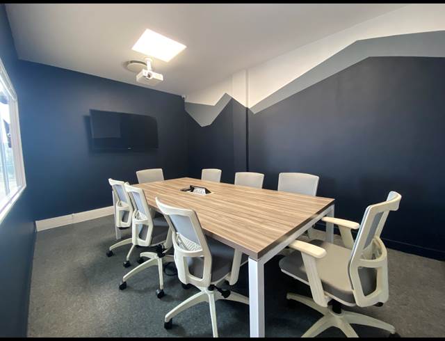 132M² OFFICE TO LET IN BROOKLYN