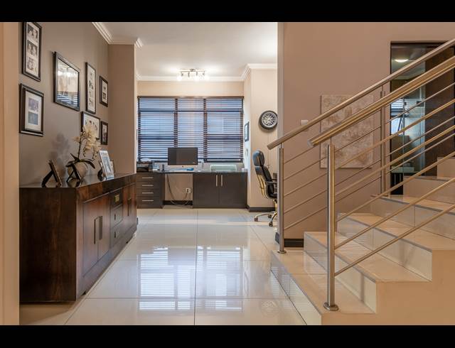 4 BEDROOM HOUSE TO LET IN EYE OF AFRICA ESTATE