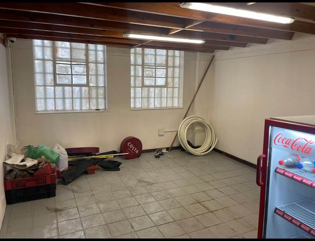 377M² WAREHOUSE TO LET IN OTTERY