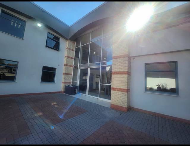 11,924M² WAREHOUSE TO LET IN HALFWAY GARDENS