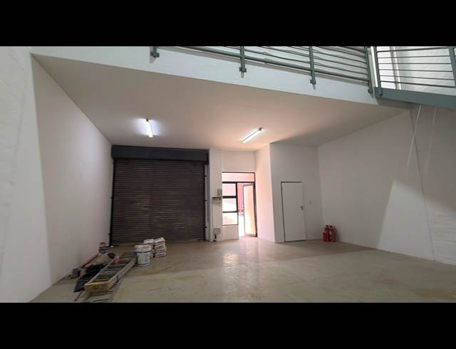162M² WAREHOUSE TO LET IN TUNNEY
