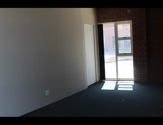 40M² BUSINESS CENTRE TO LET IN WITBANK EXT 16