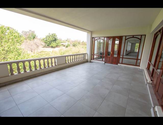 1,263M² OFFICE TO LET IN SANDTON CENTRAL
