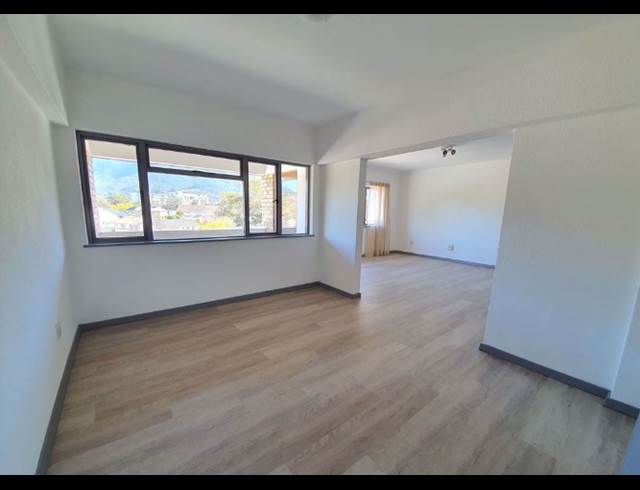 3 bed property to rent in CLAREMONT