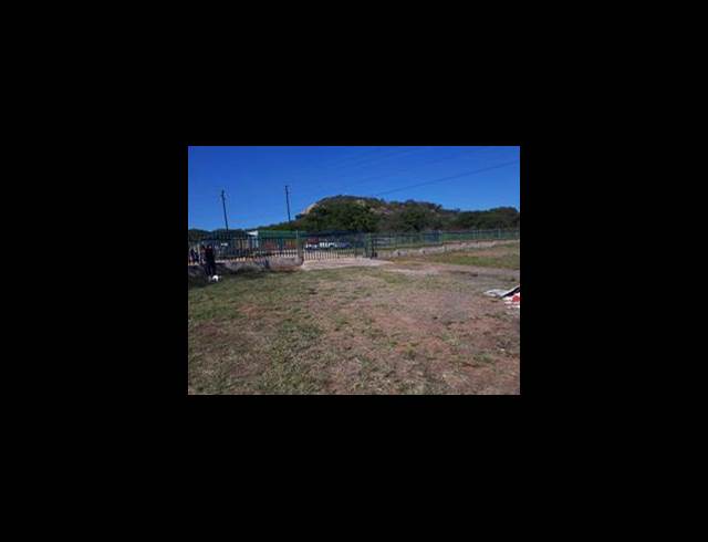 M² INDUSTRIAL YARD TO LET IN ROCKY DRIFT