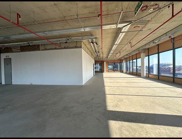 1,827M² OFFICE TO LET IN SANDTON CENTRAL