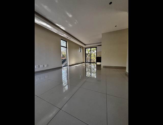 2 BEDROOM APARTMENT TO LET IN PARKMORE
