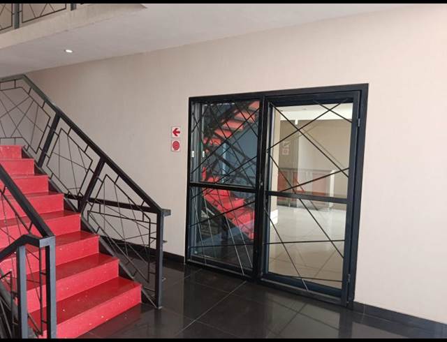 110M² OFFICE TO LET IN FRANSVILLE