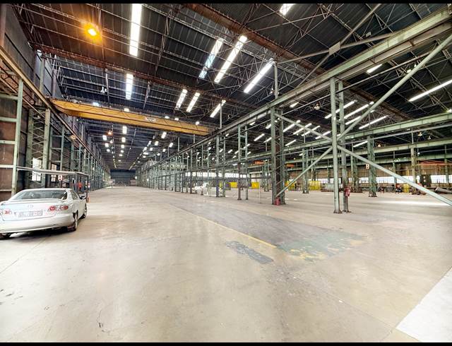 8,000M² WAREHOUSE TO LET IN DUNCANVILLE