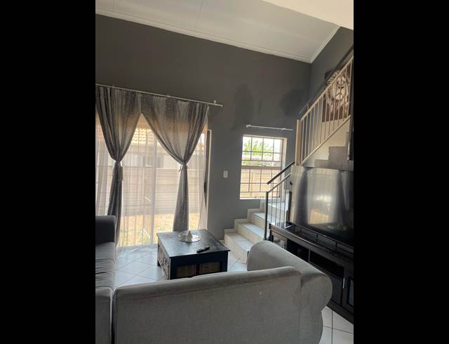 3 bedrooms available for rental 1/1/2025