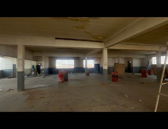 1,680M² WAREHOUSE TO LET IN BOOYSENS