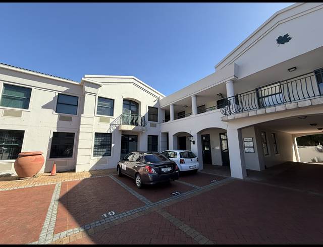 410M² OFFICE TO LET IN TOKAI