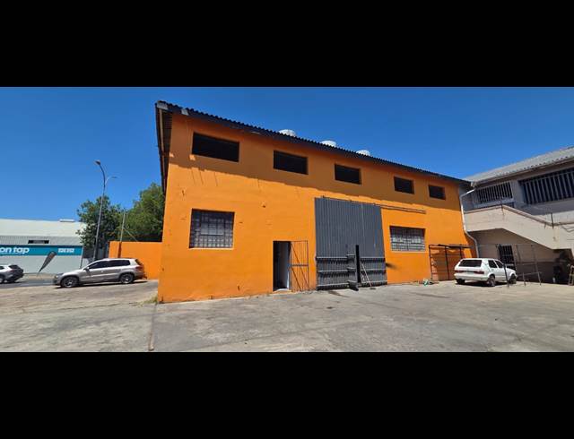 200M² WAREHOUSE TO LET IN PAARL CENTRAL