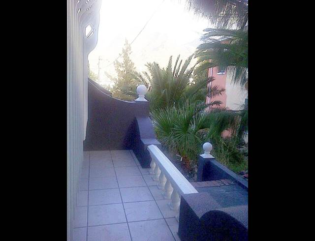 2 bed property to rent in SCHOTSCHE KLOOF