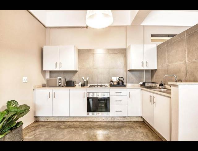 1 BEDROOM PROPERTY TO RENT IN BRAAMFONTEIN