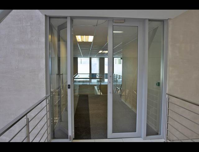 770M² OFFICE TO LET IN SANDOWN