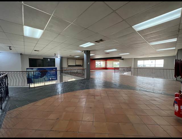 2,617M² WAREHOUSE TO LET IN STRIJDOMPARK