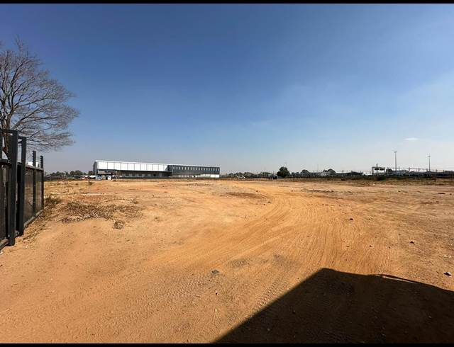 8,500M² WAREHOUSE TO LET IN ISANDO