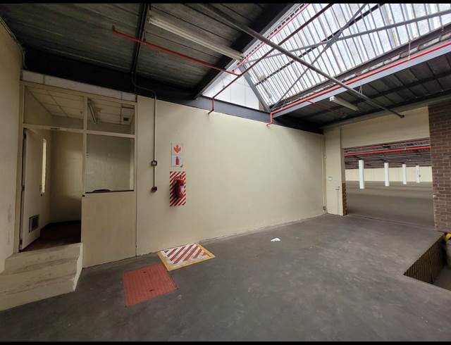 2,200M² WAREHOUSE TO LET IN ATLANTIS INDUSTRIAL