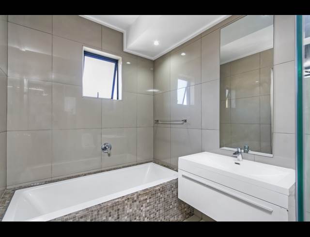 2 BEDROOM APARTMENT TO LET IN SANDTON CENTRAL