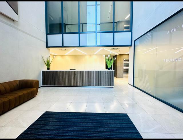 5,108M² OFFICE TO LET IN BRYANSTON