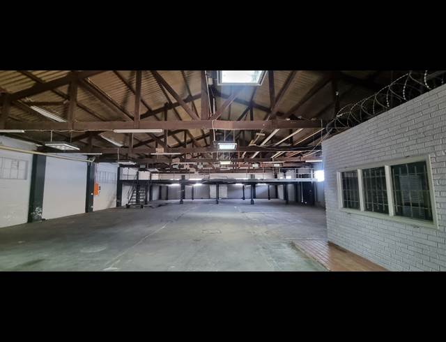1,233M² WORKSHOP TO LET IN CONGELLA