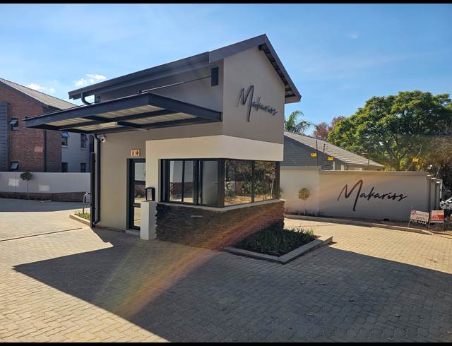 3 BEDROOM APARTMENT TO LET IN BRYANSTON