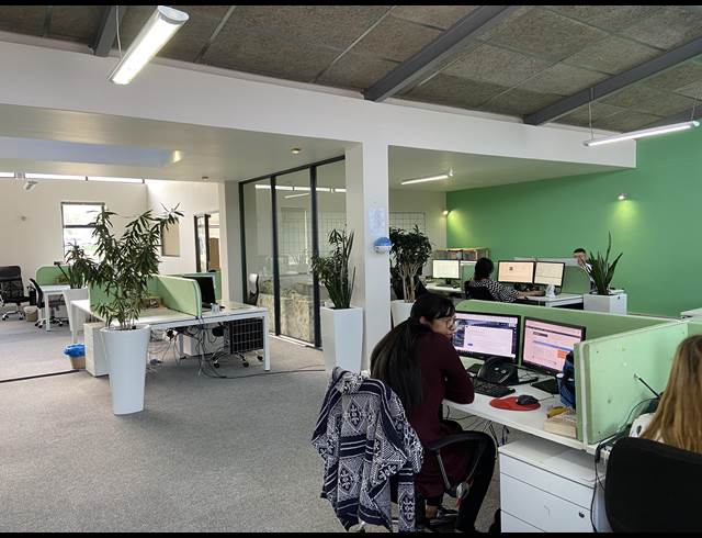 731M² OFFICE TO LET IN WESTLAKE