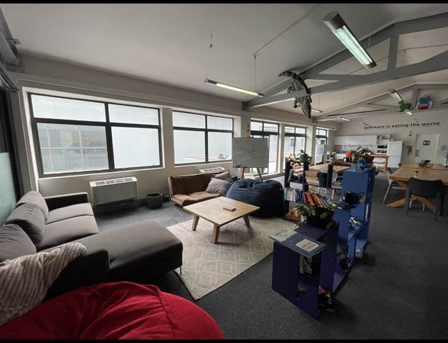 415M² OFFICE TO LET IN GREEN POINT