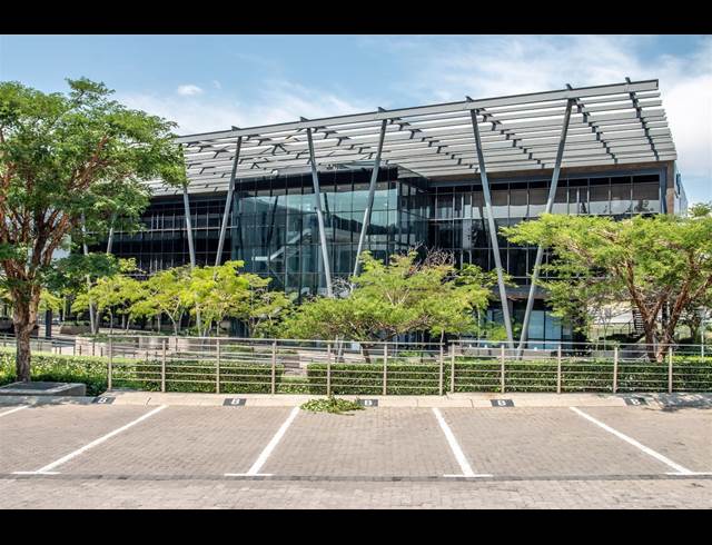 655M² OFFICE TO LET IN WOODMEAD