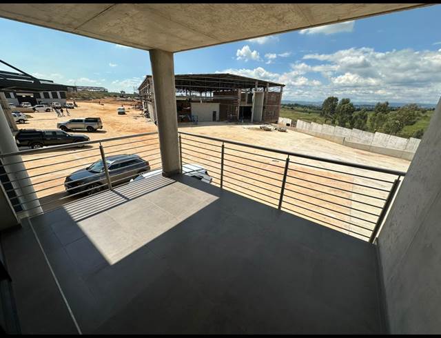 538M² WAREHOUSE TO LET IN LANSERIA