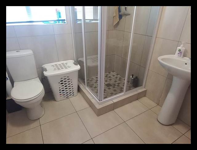 1 bed property to rent in RONDEBOSCH