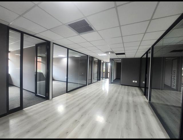 230M² OFFICE TO LET IN BEDFORDVIEW