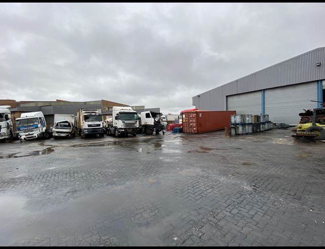 6,167M² WAREHOUSE TO LET IN DRIEHOEK