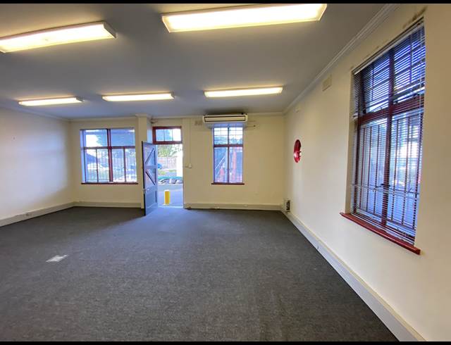 85M² OFFICE TO LET IN MOWBRAY