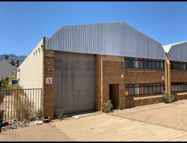 362M² WAREHOUSE TO LET IN WELLINGTON CENTRAL