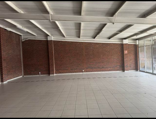 116M² WAREHOUSE TO LET IN CROWN