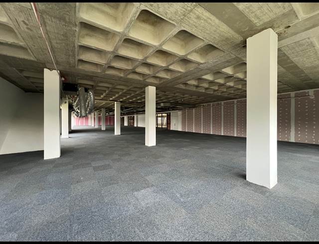 186.30M² OFFICE TO LET IN HIGHVELD