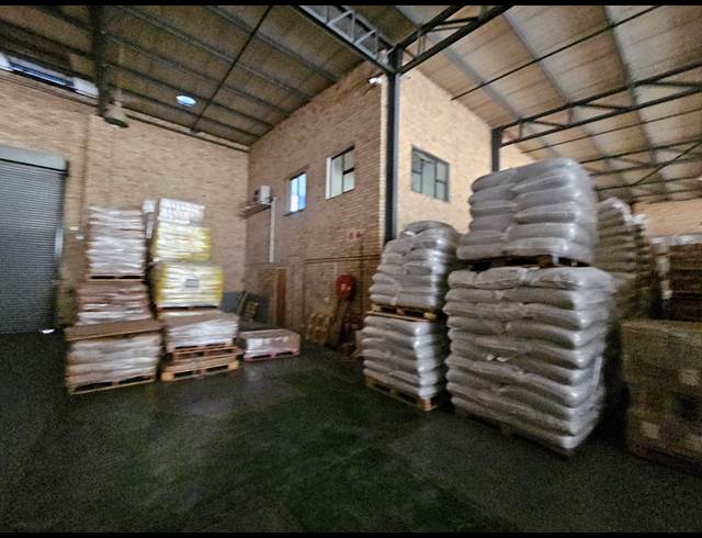 963M² WAREHOUSE TO LET IN NORTH RIDING