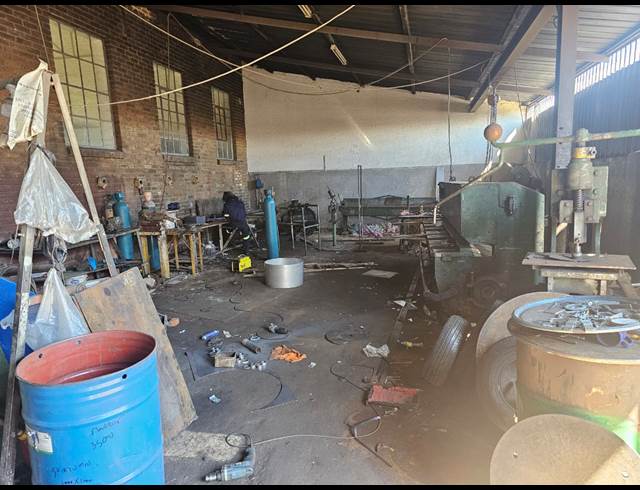 282M² WAREHOUSE TO LET IN BRAKPAN CENTRAL