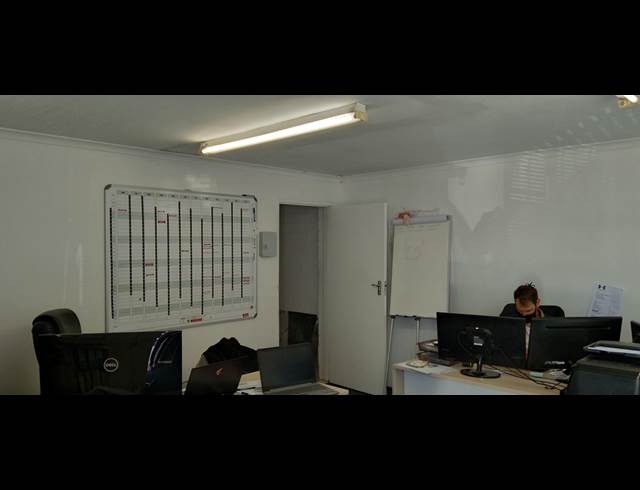 179M² WORKSHOP RENTED IN DIEP RIVER