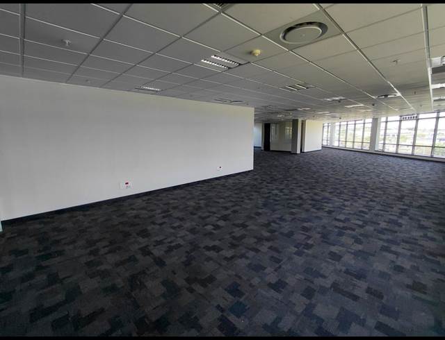 6,746M² OFFICE TO LET IN WATERFALL
