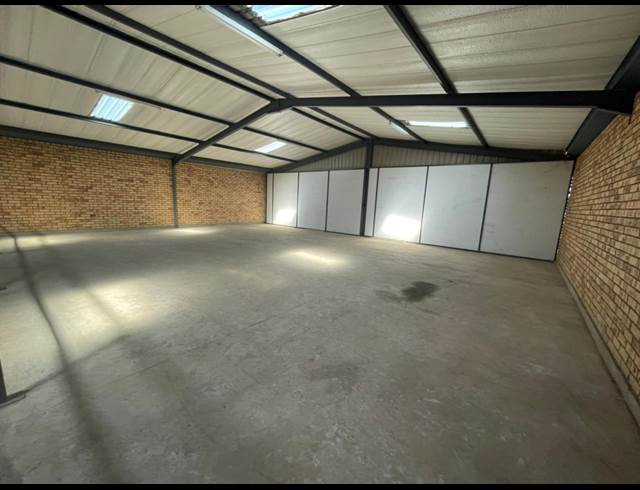 455M² WAREHOUSE TO LET IN CROWN