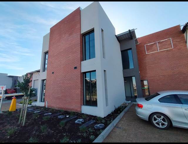 262M² FACTORY RENTED IN BONNIE BRAE