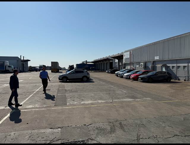 3,284M² WAREHOUSE TO LET IN NEW GERMANY