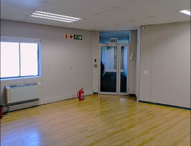 170.50M² BUILDING TO LET IN TYGER VALLEY