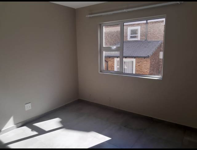 2 BEDROOM PROPERTY TO RENT IN ELANDSFONTEIN