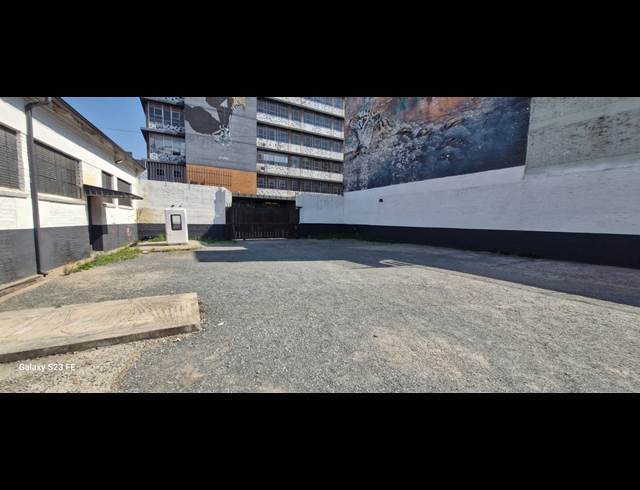 1,000M² WAREHOUSE TO LET IN NEW DOORNFONTEIN