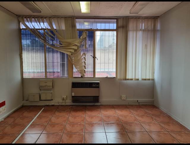 89M² OFFICE TO LET IN NELSPRUIT CENTRAL