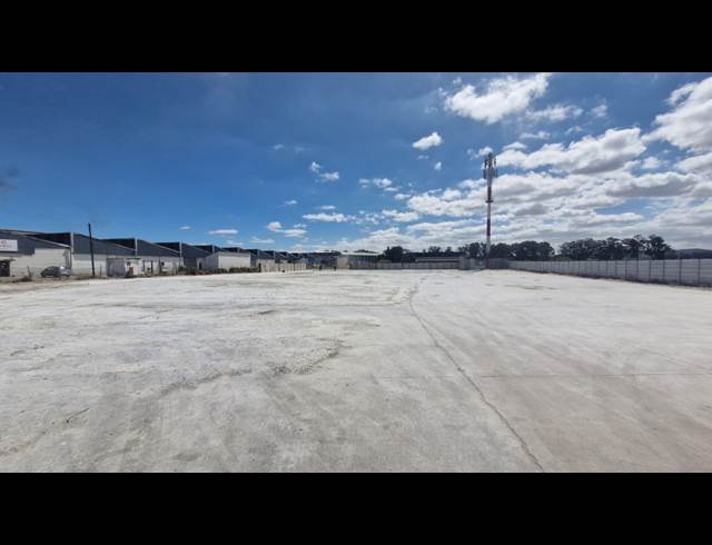 650M² INDUSTRIAL YARD TO LET IN ATLANTIS INDUSTRIAL